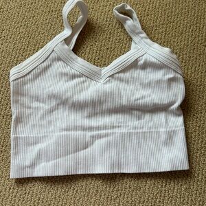 Chic White Ribbed Crop Top
